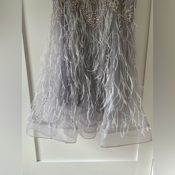 Custom beaded gown - Picture 5 of 10